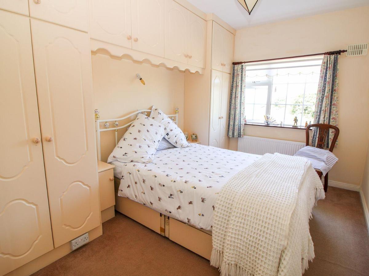 Cozy Cottage Retreat In Listowel Pet Friend ภายนอก รูปภาพ