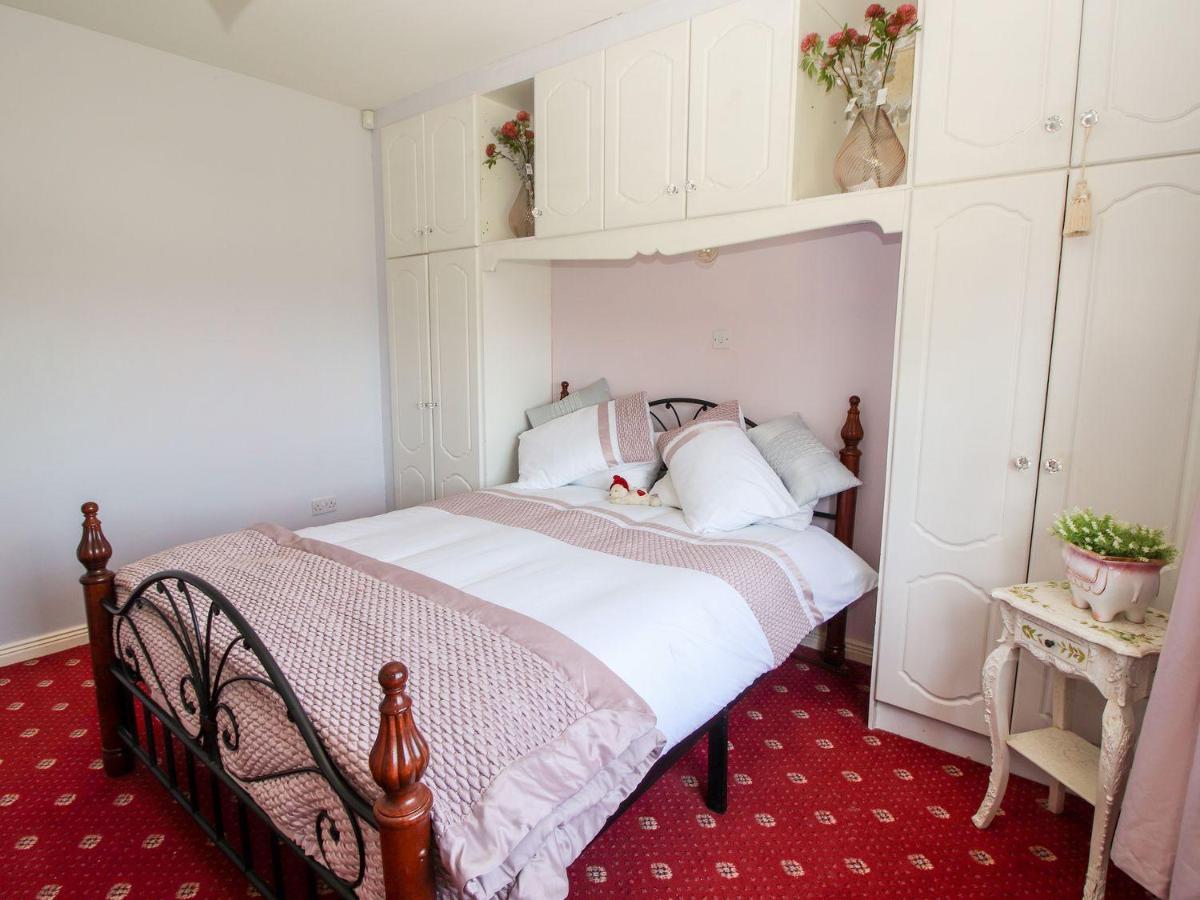 Cozy Cottage Retreat In Listowel Pet Friend ภายนอก รูปภาพ